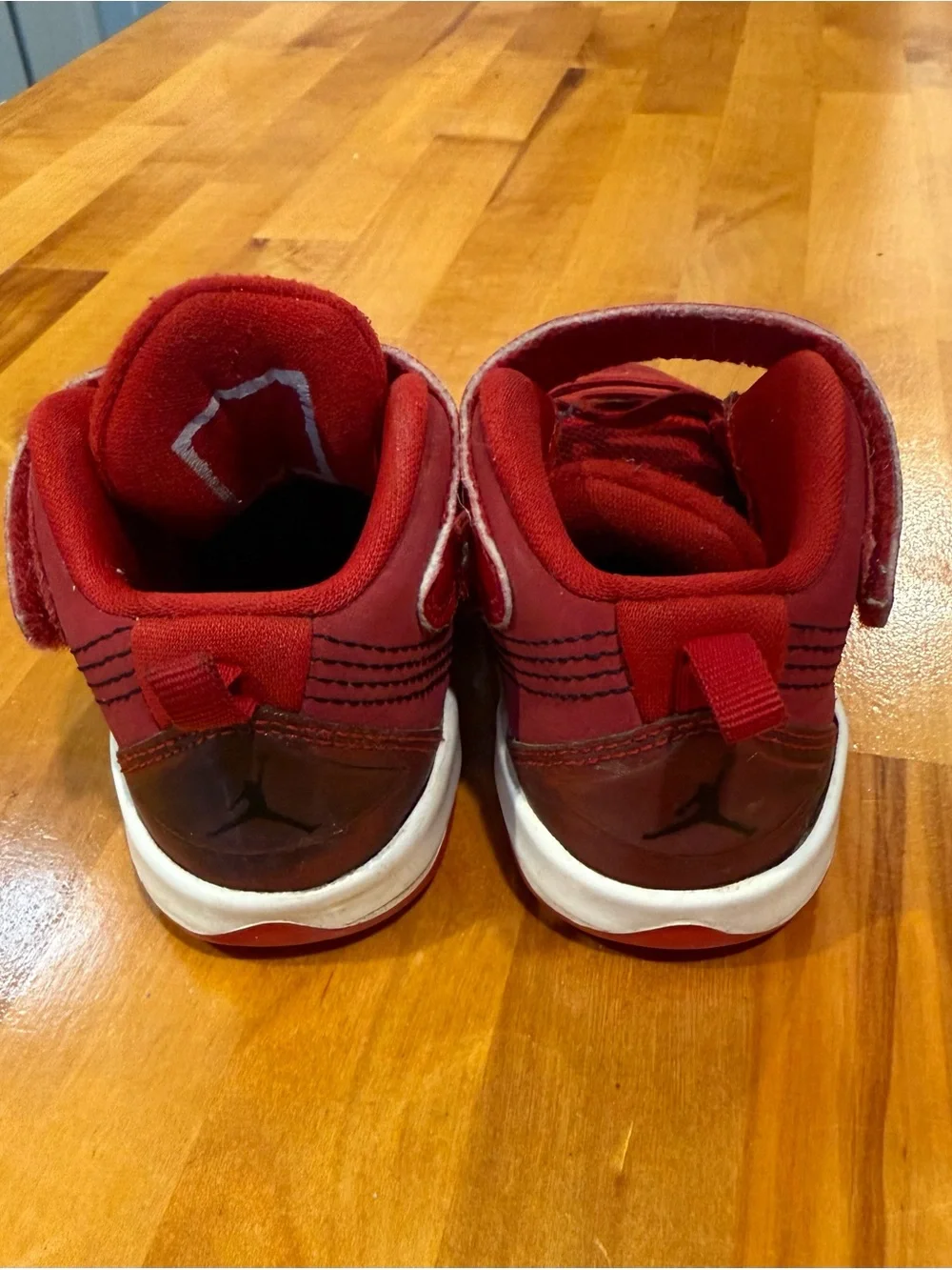 Jordan Red toddler Sneakers  6C